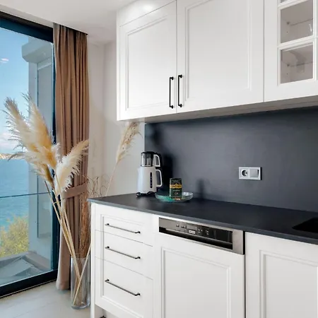Luxury Waterfront House 9 Min To Marina 公寓