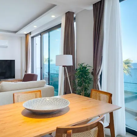 Luxury Waterfront House 9 Min To Marina *